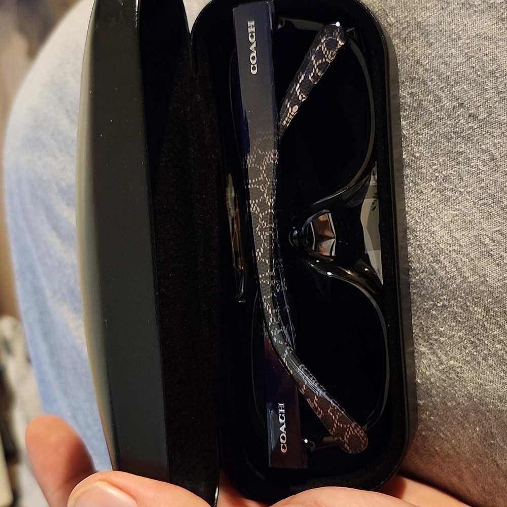 Coach glasses w case and cloth